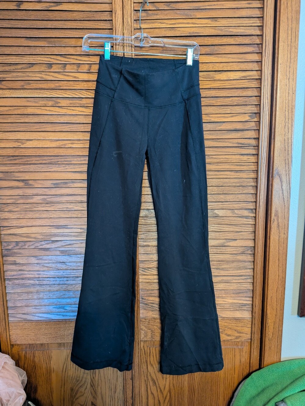 Lululemon Groove Flared Pants Black Colored Women Size 6